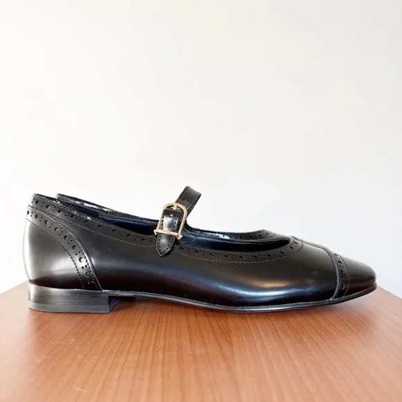 J.Crew Wing Tip Mary Jane Ballet Flats Black Spazzolato Leather 8.5 Runs small - Picture 1 of 8